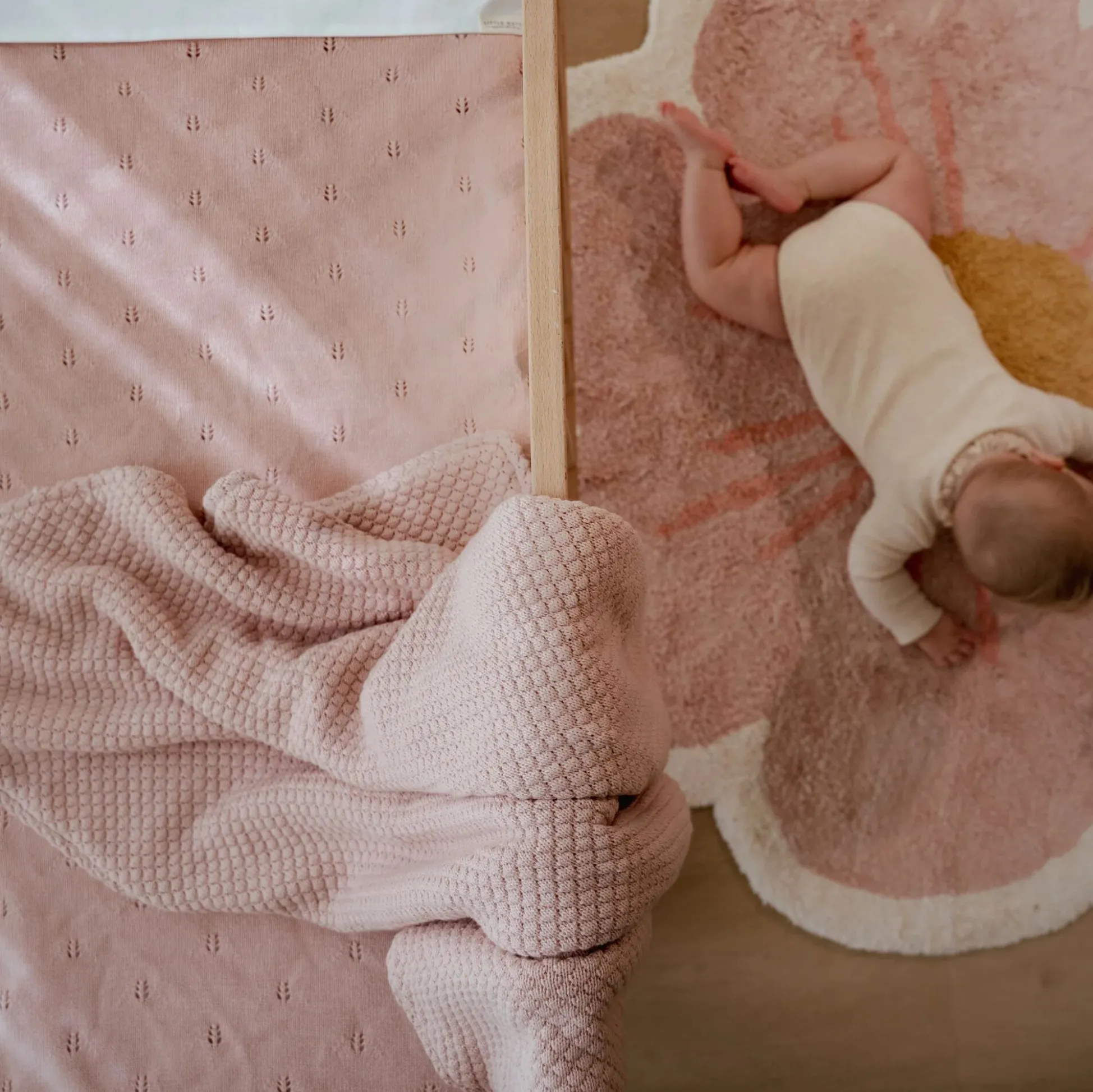 Gebreid ledikantdeken - Fleece - Roze - Essentials