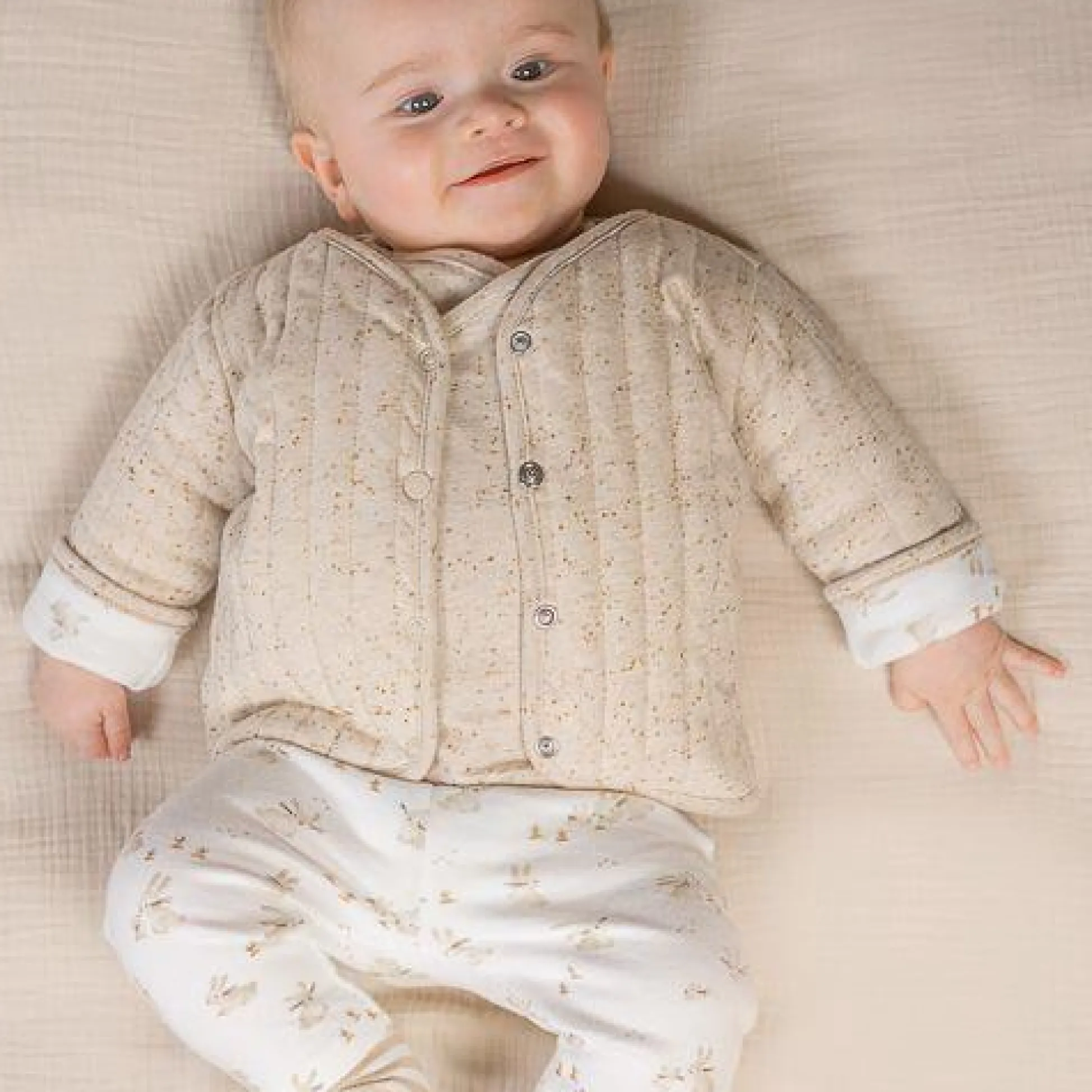 Jas - Zand - Newborn Naturals - Baby Bunny