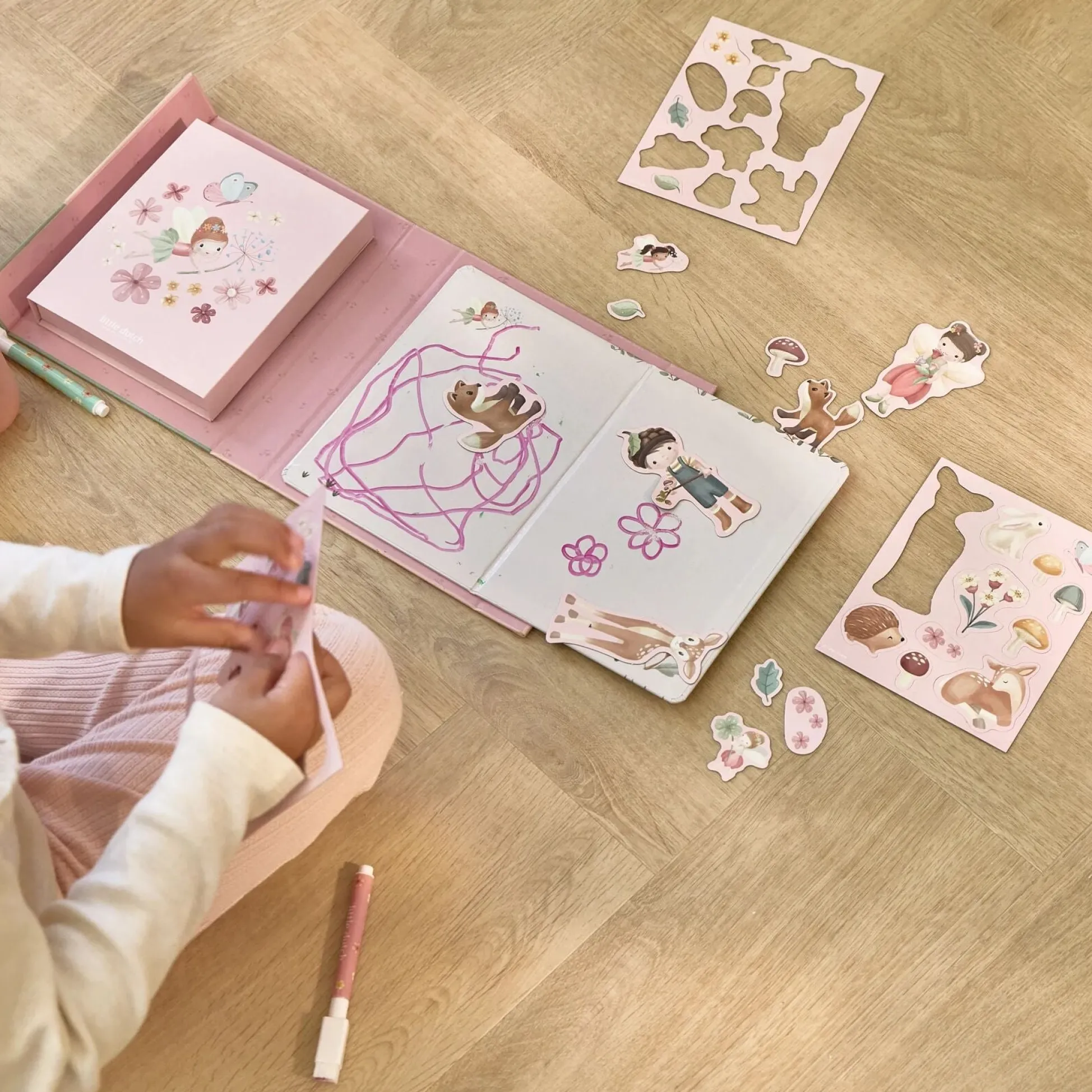 Magnetisch speelboek - Rosa